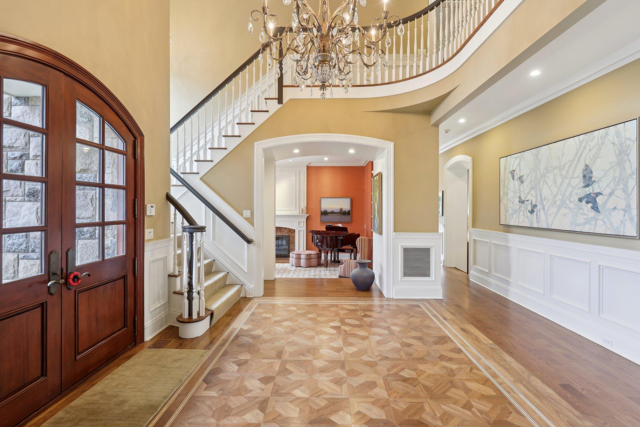 41 Austin Place, Briarcliff Manor, New York image 3
