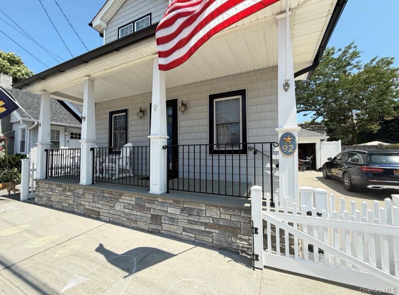 92 Hewlett Avenue