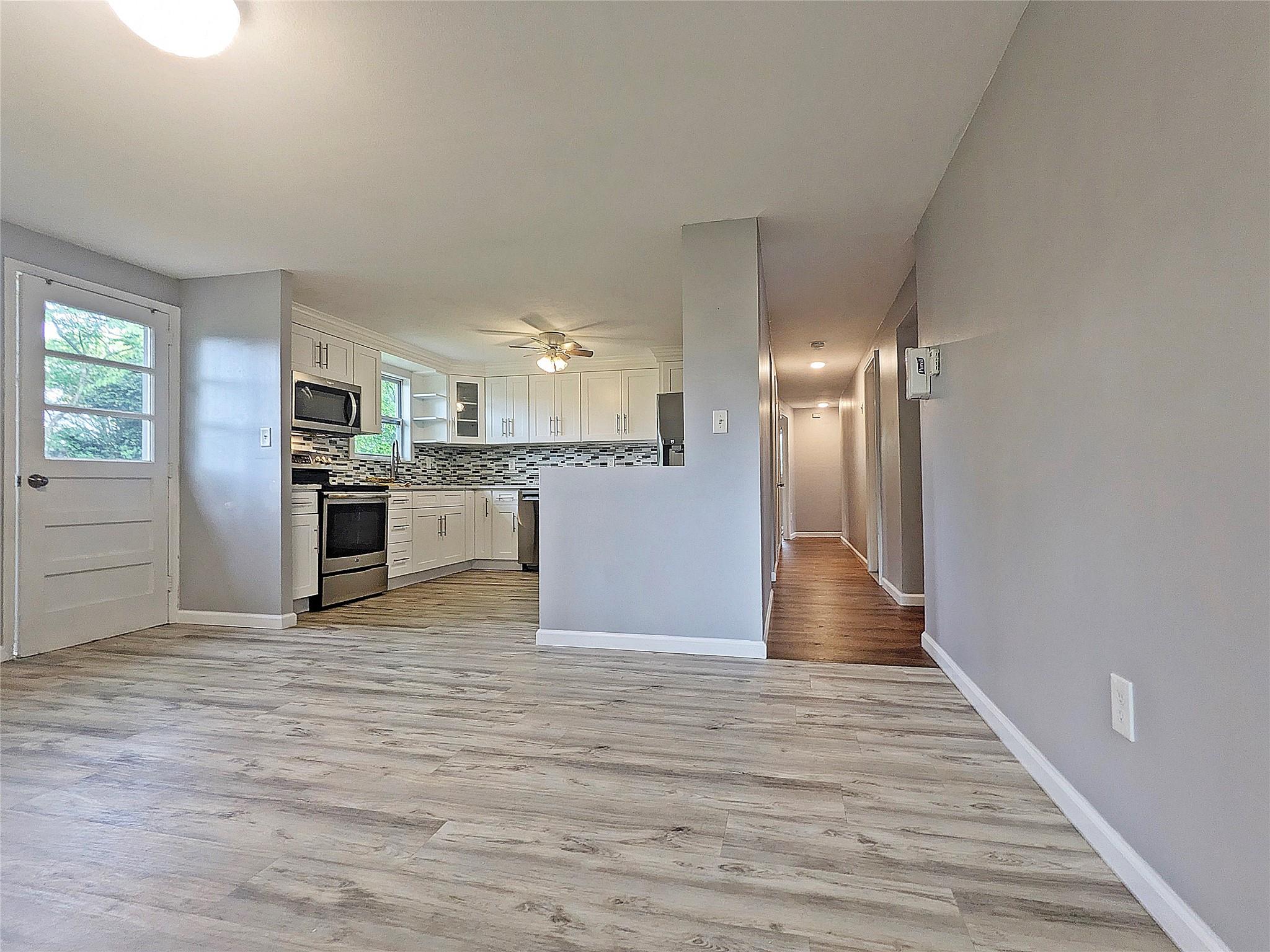 65 Biscayne Drive, Selden, New York image 3