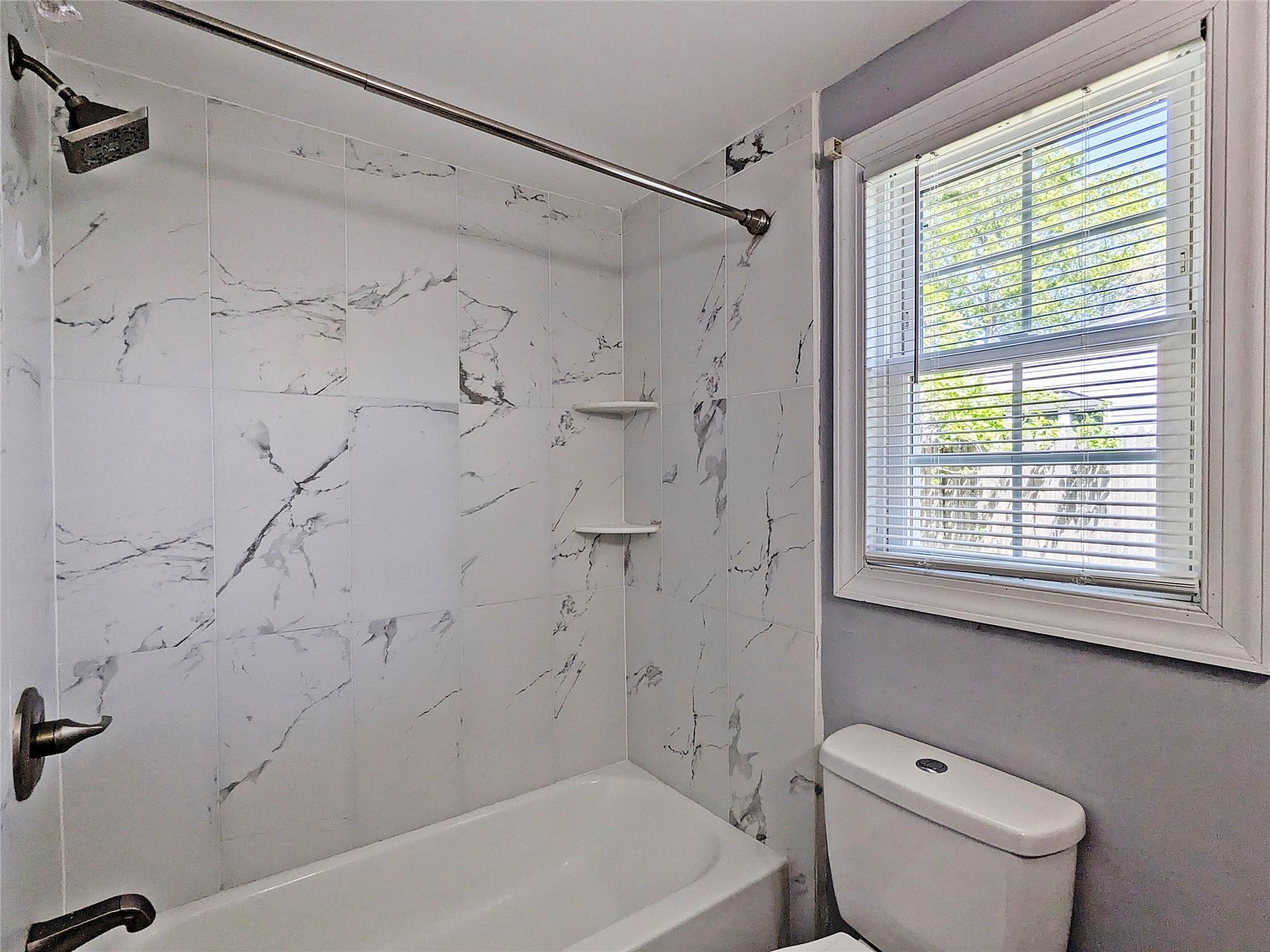 65 Biscayne Drive, Selden, New York image 13
