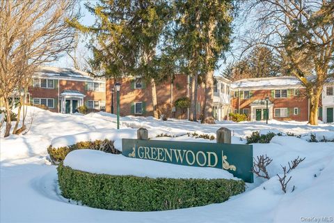 Condo For Sale - 580 Bedford Road #8<br/> Pleasantville, NY 10570