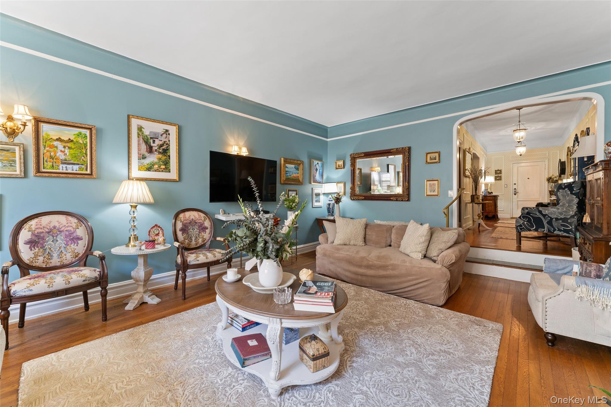 25 Parkview Avenue 1I