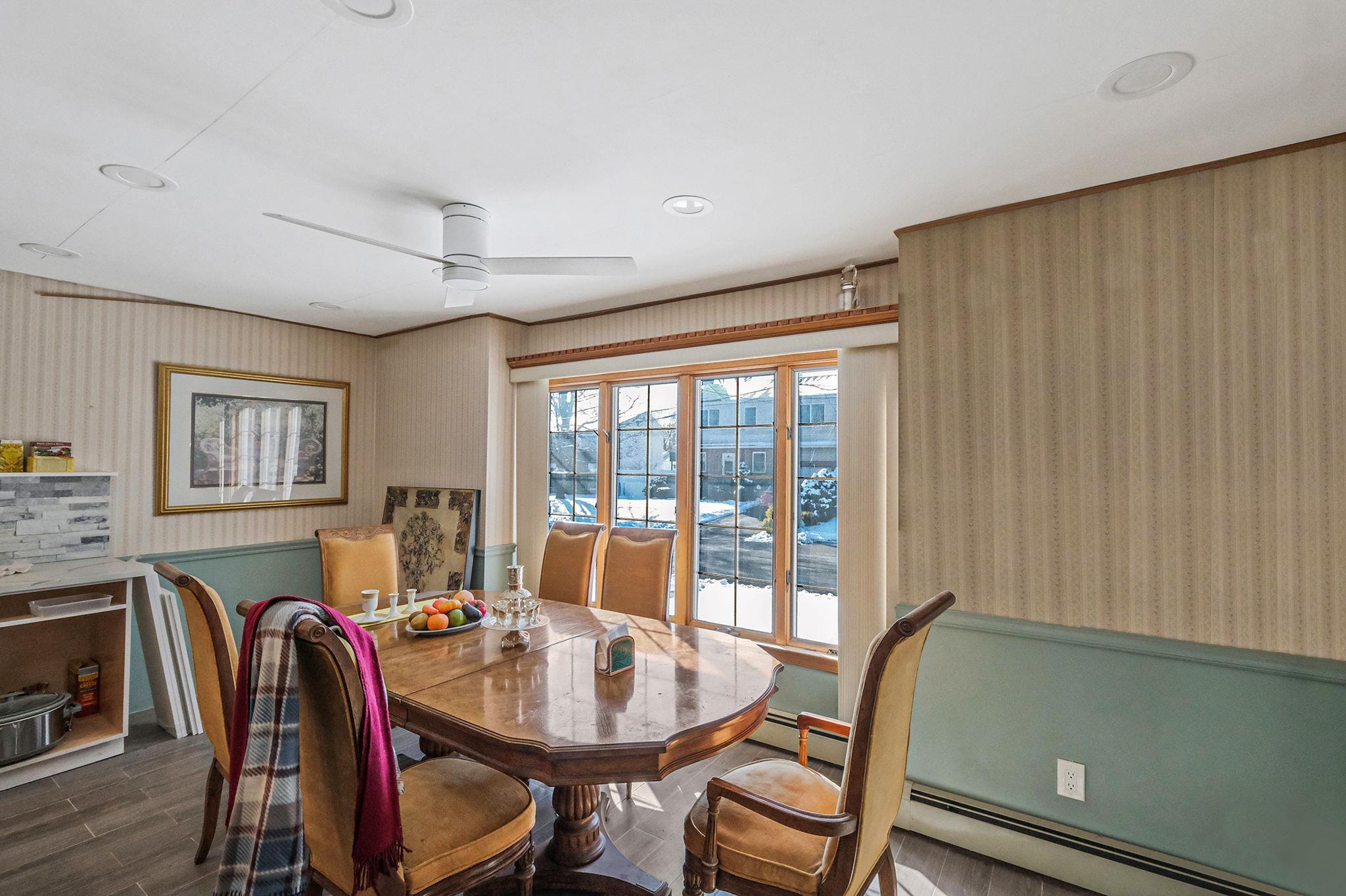 543 Dewitt Avenue, North Babylon, New York image 10