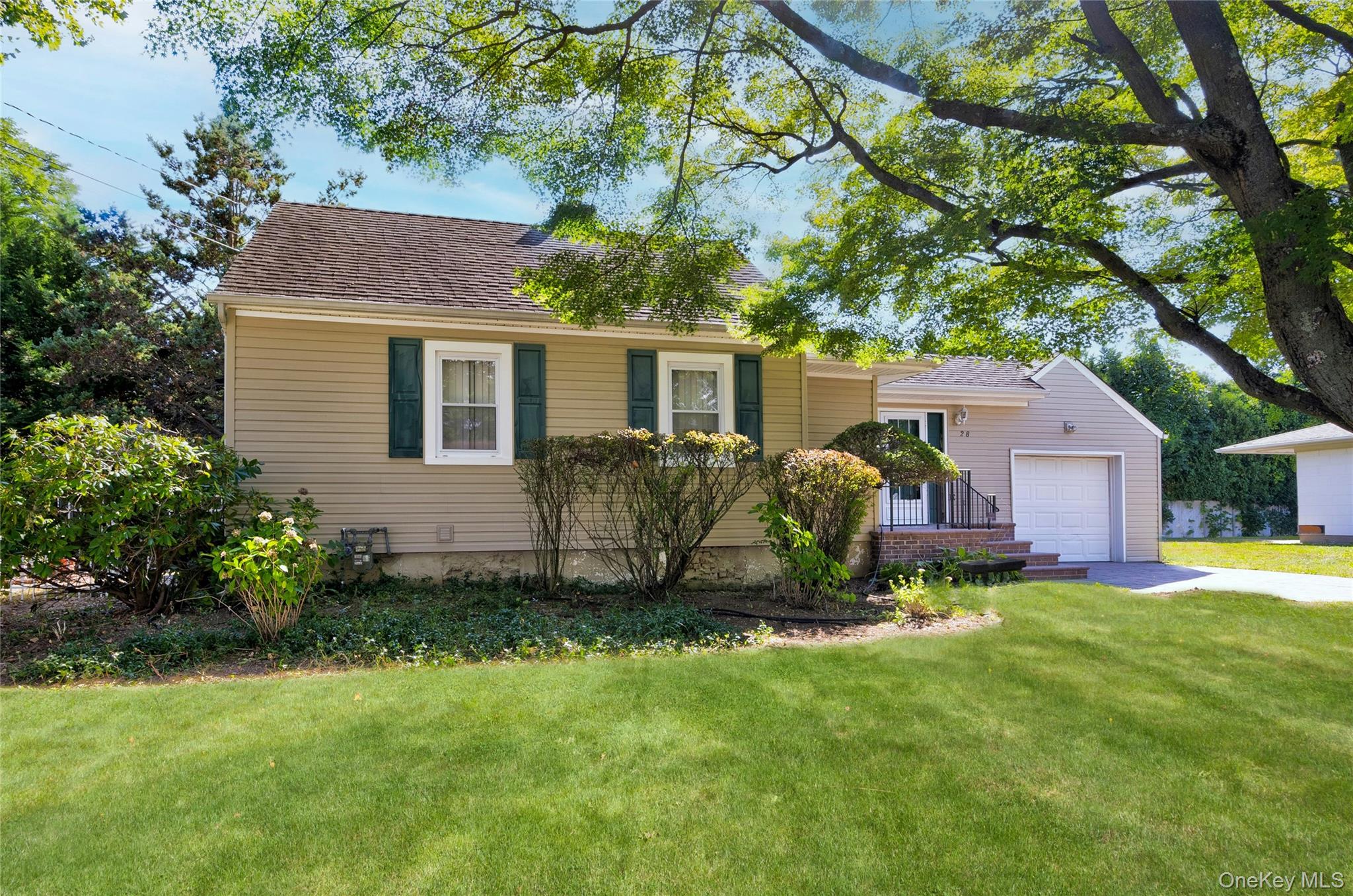 28 Reeves Avenue