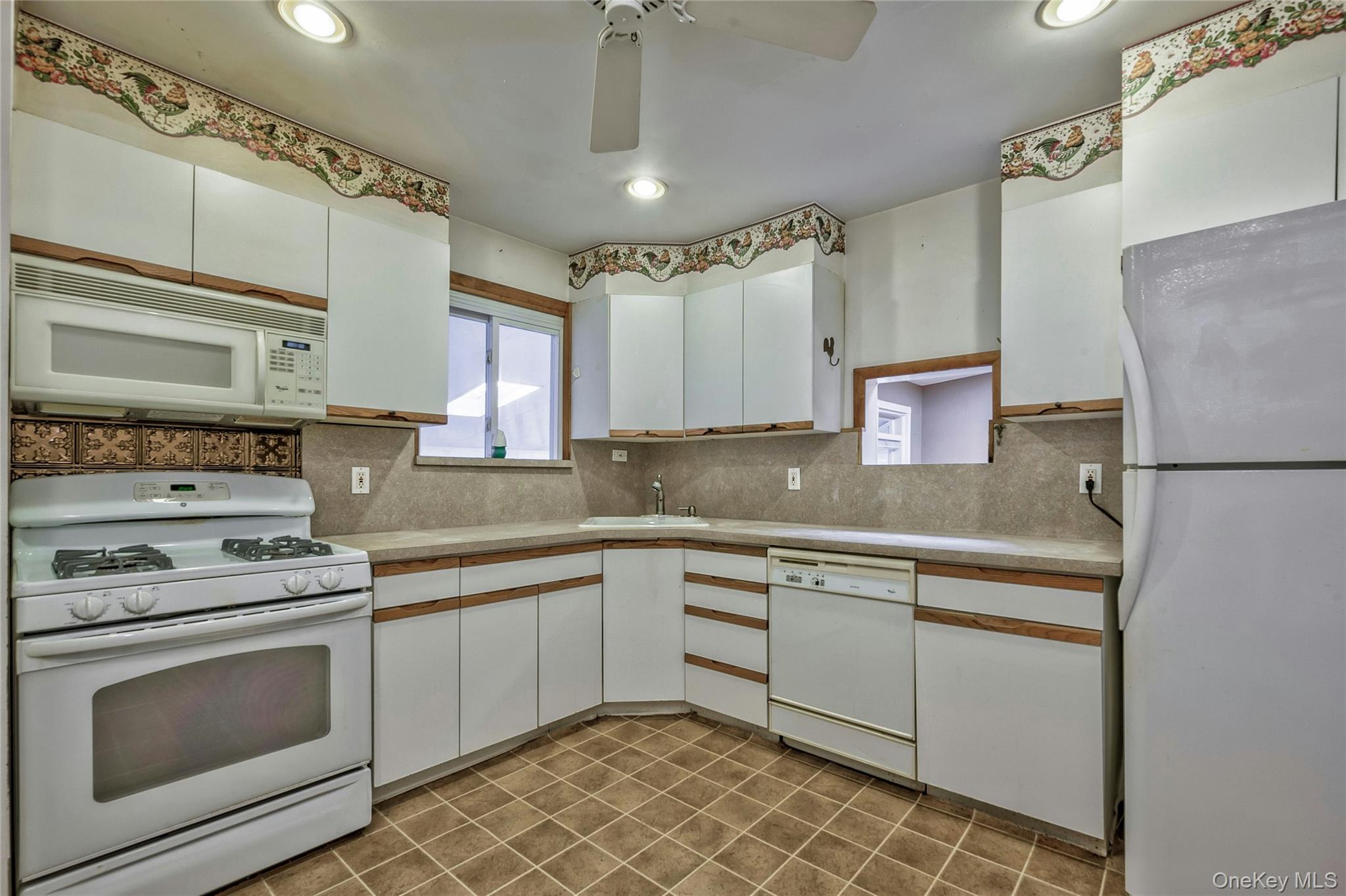 28 Reeves Avenue