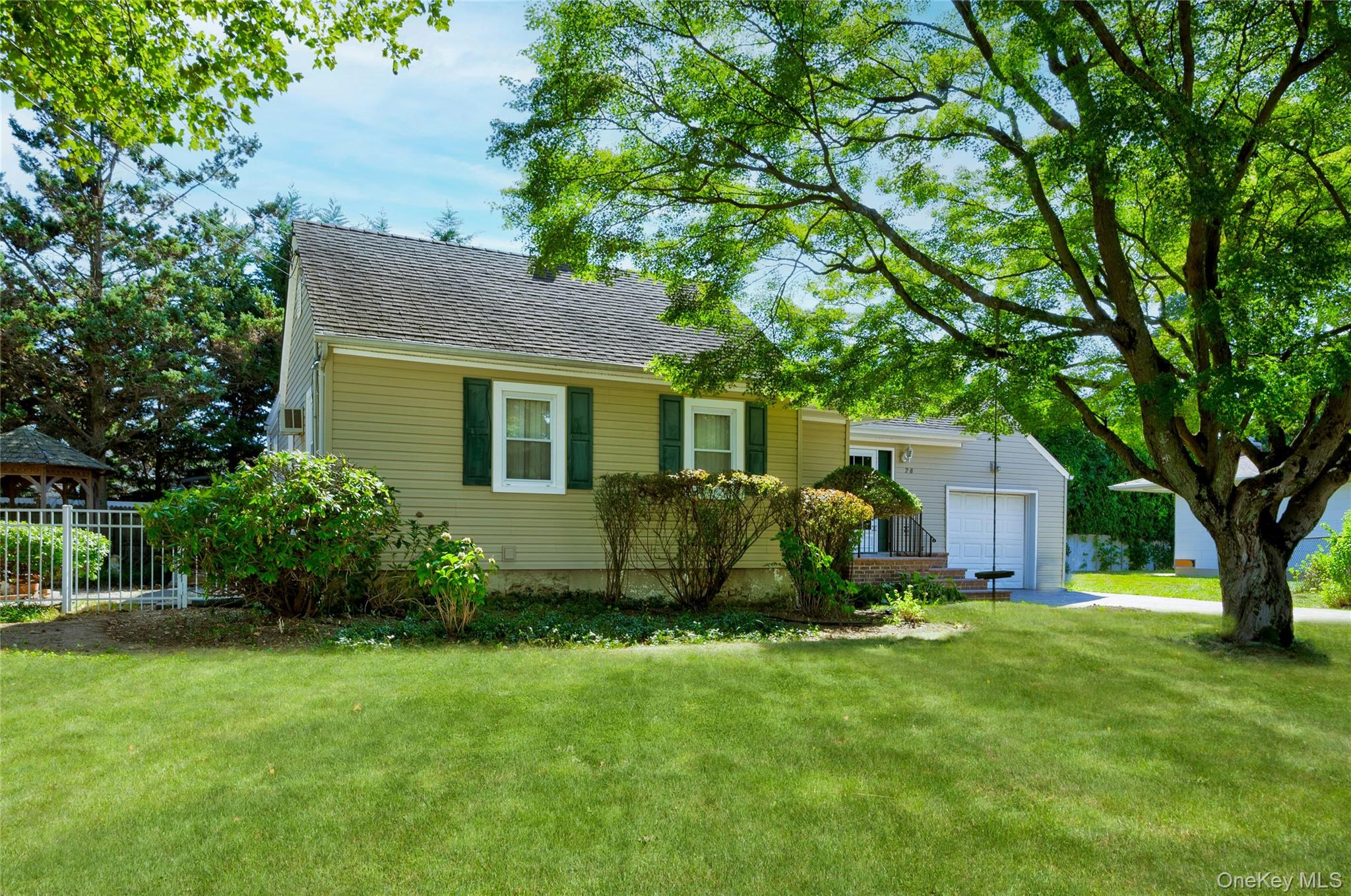 28 Reeves Avenue