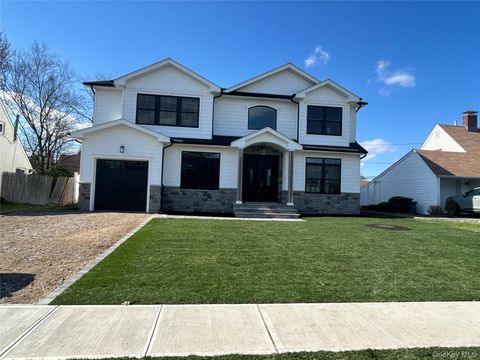 119 Choir Lane Westbury NY 11590