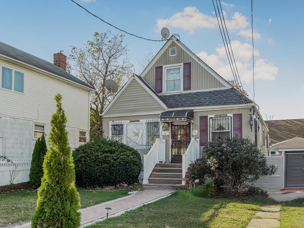 14808 Edgewood Street, Rosedale, New York image 3
