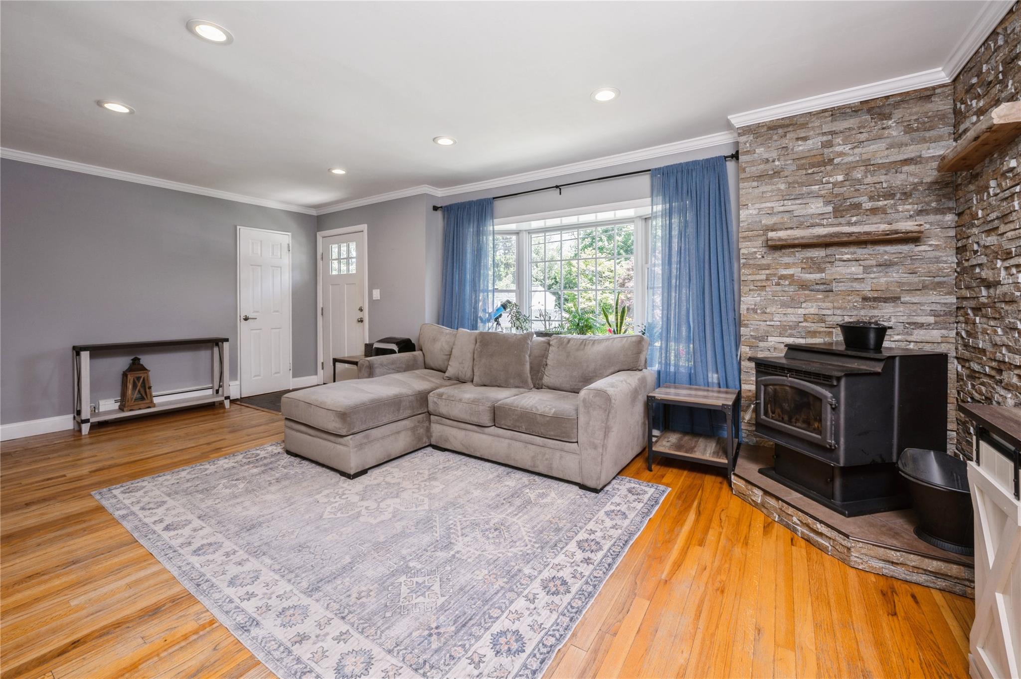 130 Rita Drive, Cortlandt Manor, New York image 6