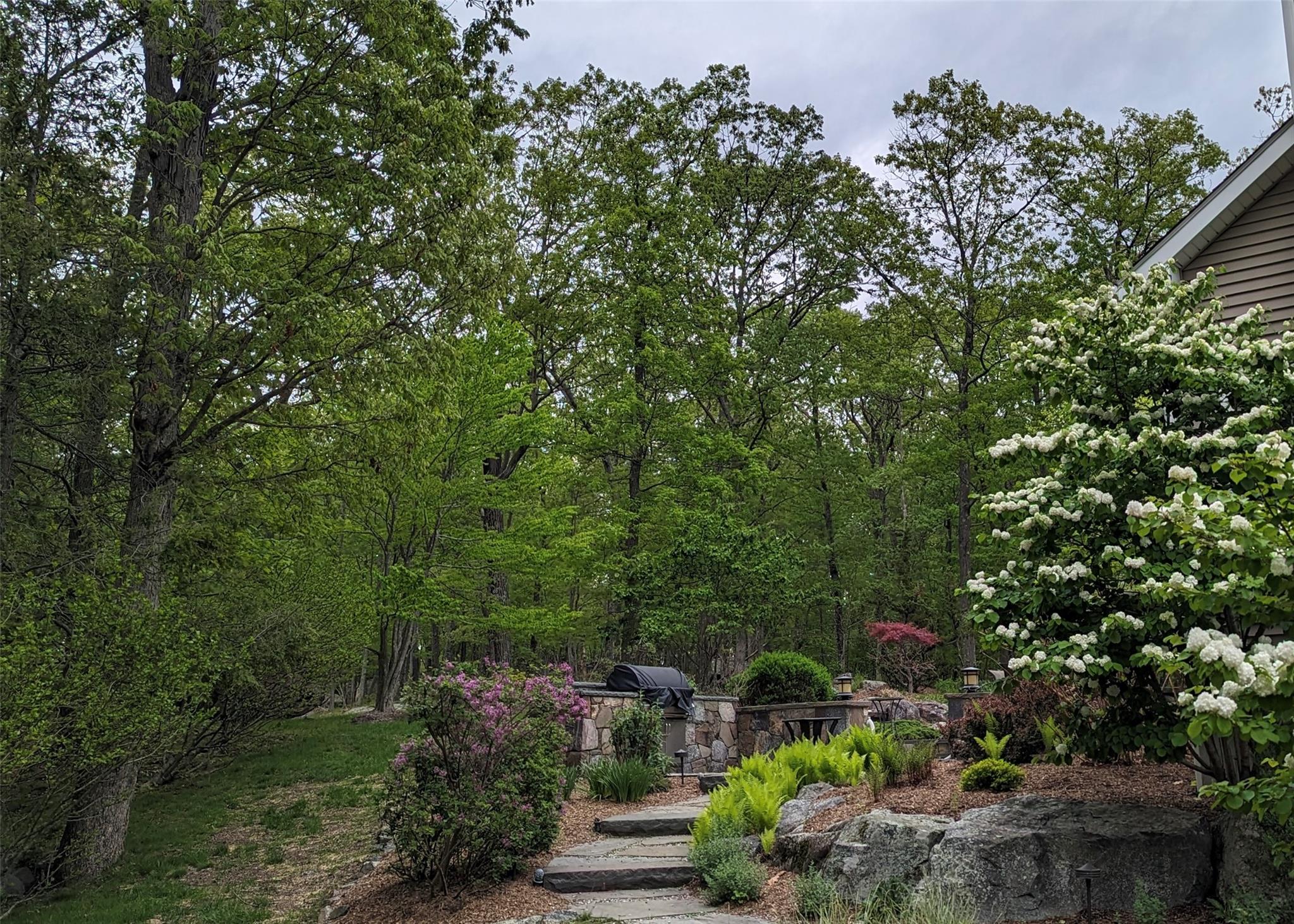 37 Shallow Stream Road