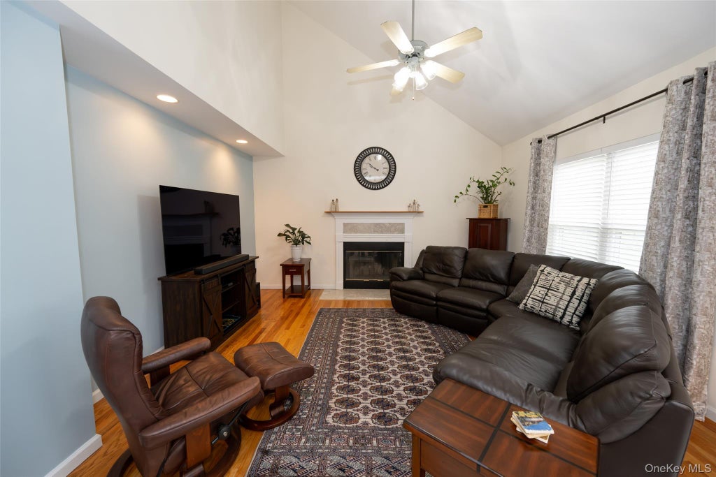 Photo of 62 Meadowbrook Court, Patterson, NY 12563 (MLS # 1030520)