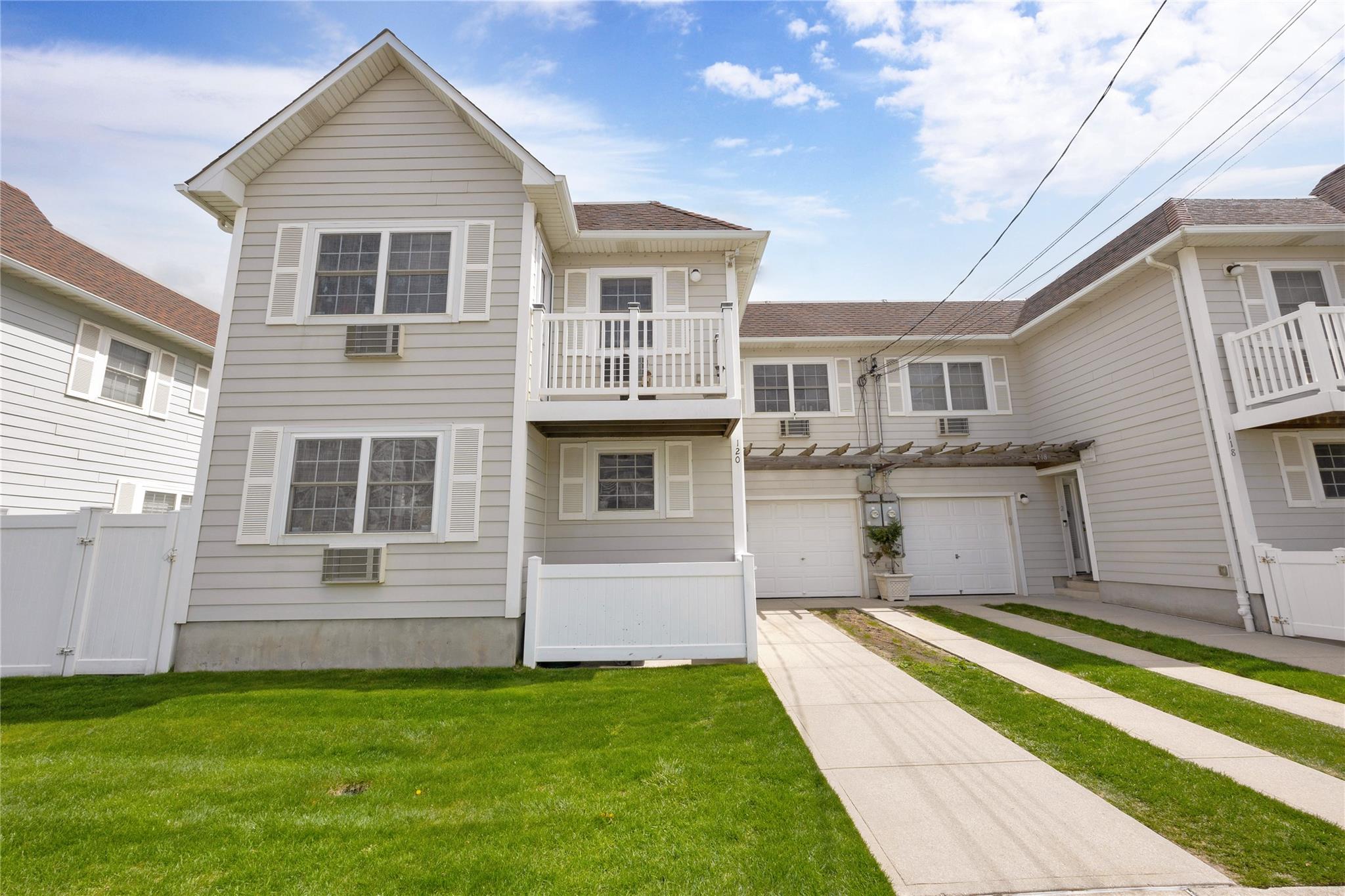 Beach Street 1, Arverne, Queens, NY - 2 Bedrooms  
1 Bathrooms  
5 Rooms - 