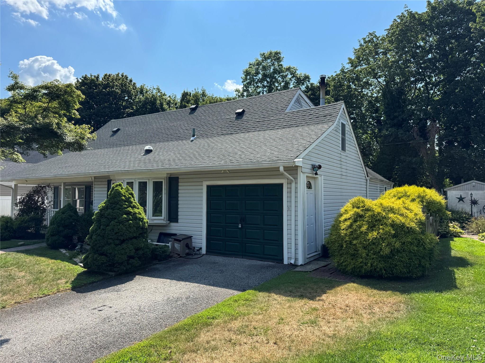 332 Jamaica Boulevard