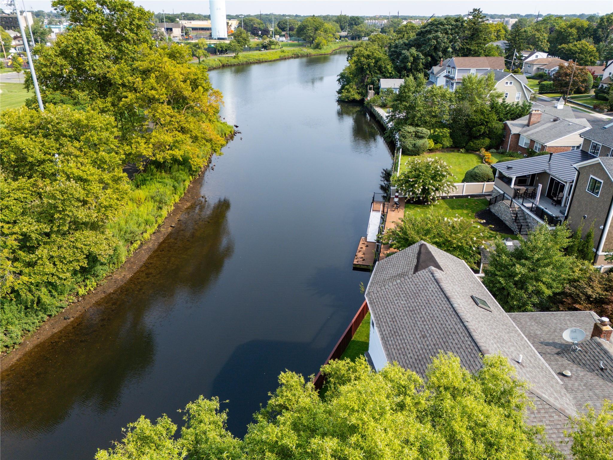 244 S Park Avenue, Rockville Centre, New York image 3