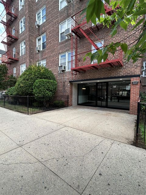 33-05 90 Street Unit 4K, Jackson Heights, NY 11372 - MLS#: 893851