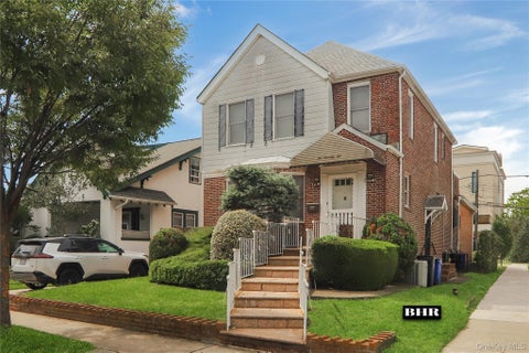 Homes For Sale - 272 Exeter Street<br/> Brooklyn, NY 11235
