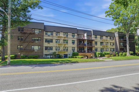 Homes For Sale - 2241 Palmer Avenue #4M<br/> New Rochelle, NY 10801