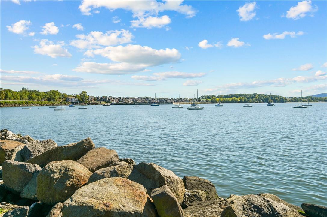 Croton-On-Hudson, New York 10520, United States, 3 Bedrooms Bedrooms, ,2 BathroomsBathrooms,Residential,Active,55876