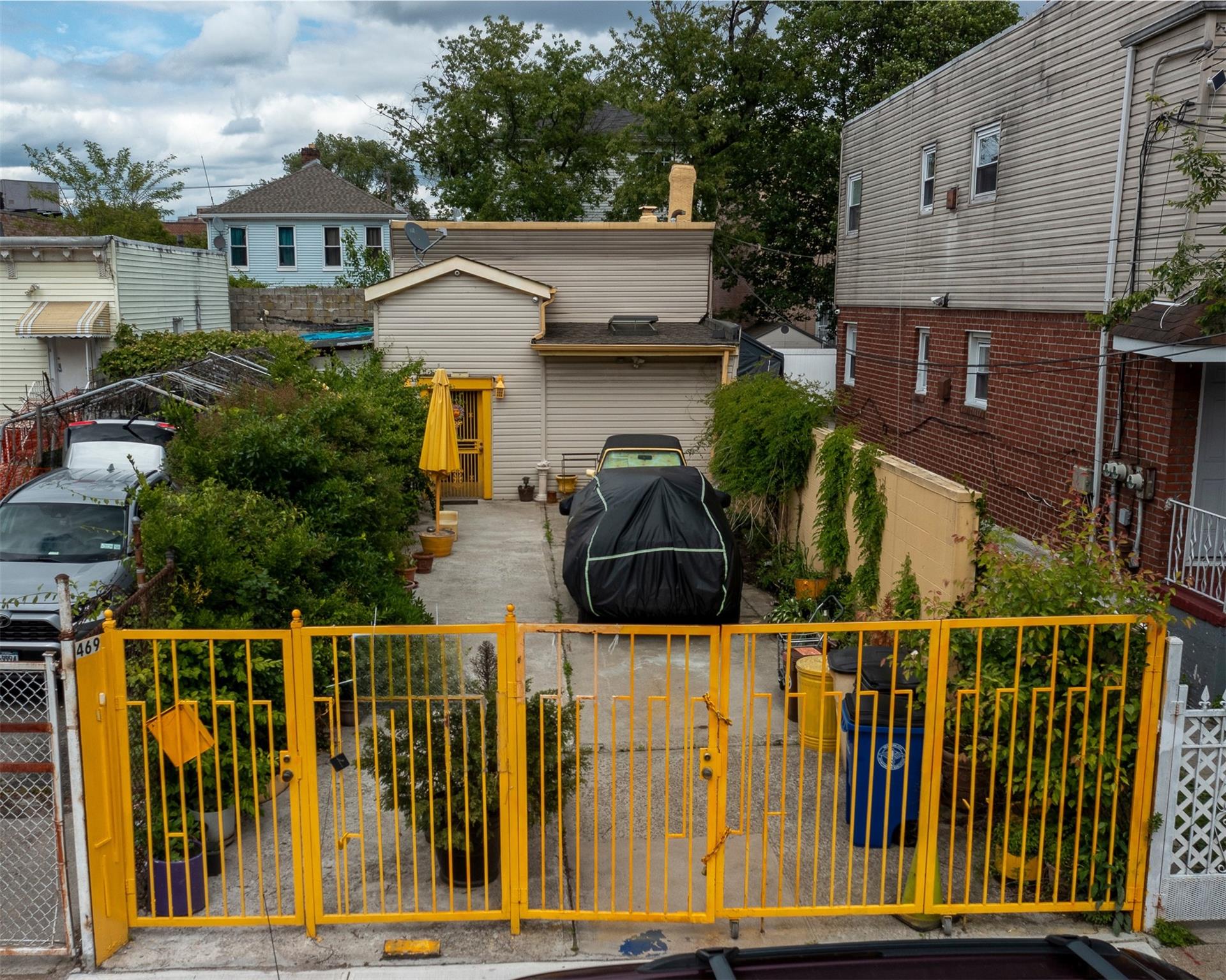 469 Montauk Avenue, Brooklyn, Ohio image 2