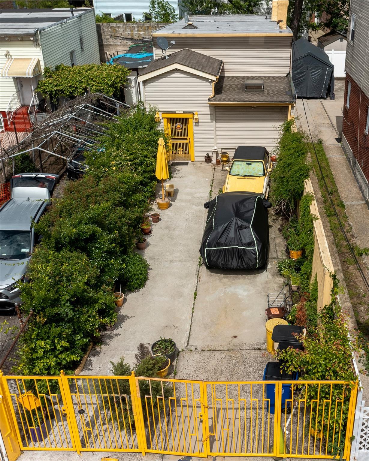 469 Montauk Avenue, Brooklyn, Ohio image 21