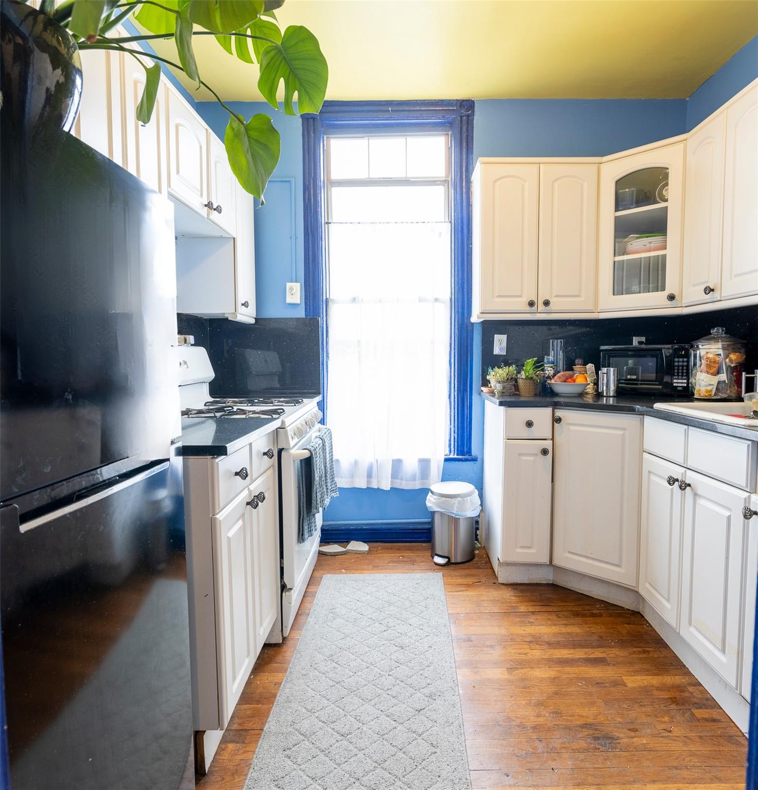 469 Montauk Avenue, Brooklyn, Ohio image 10