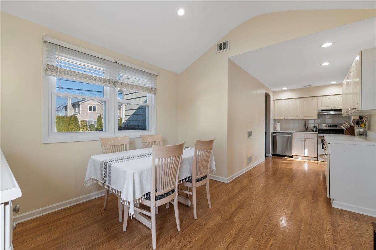 825 Milligan Lane, West Islip, New York image 15