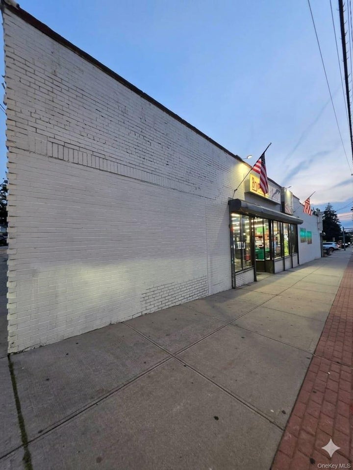 Photo 1 of 1 — 146 Lockwood Avenue, Yonkers, NY 10701