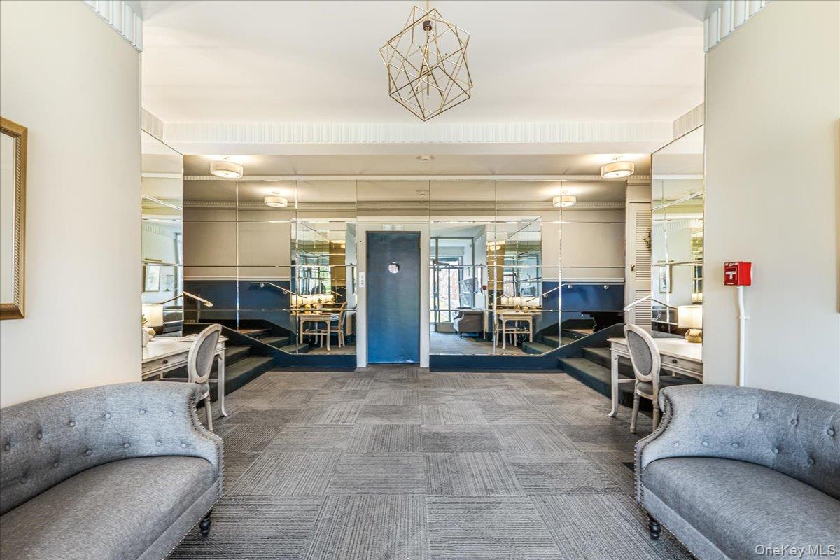 366 Stewart Avenue C4