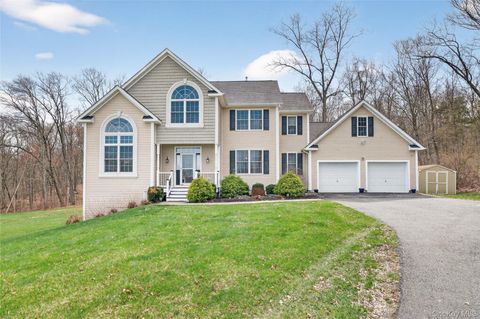 30 Meadowood Lane Wappingers Falls NY 12590