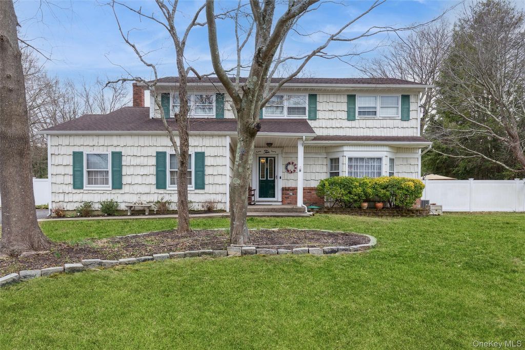 Photo of 10 Liso Drive, Mount Sinai, NY 11766 (MLS # 979886)