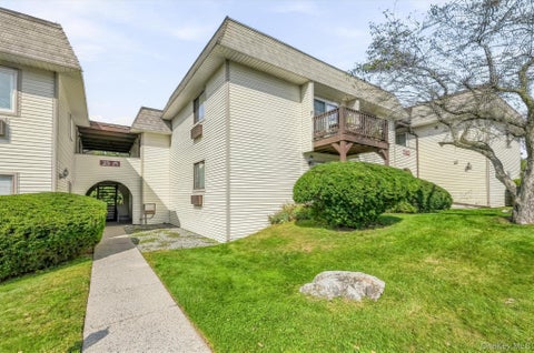 Condo For Sale - 25 Village Park Drive #2D<br/> Fishkill, NY 12524