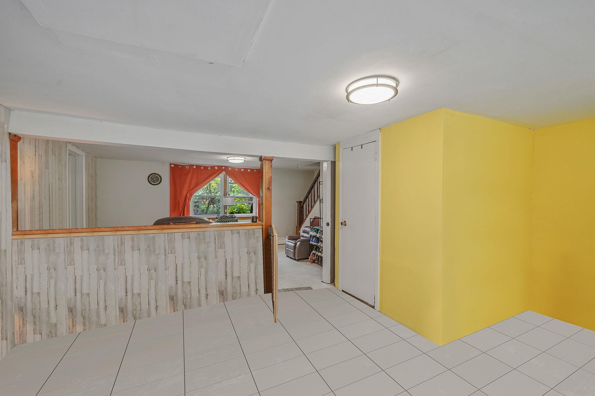 2 Queen Drive, Sound Beach, New York image 26