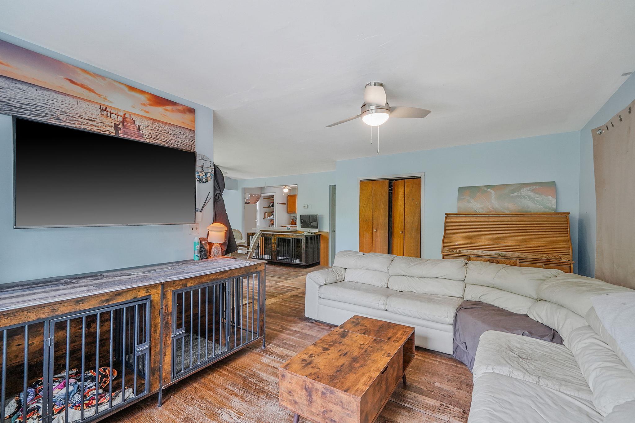 2 Queen Drive, Sound Beach, New York image 7