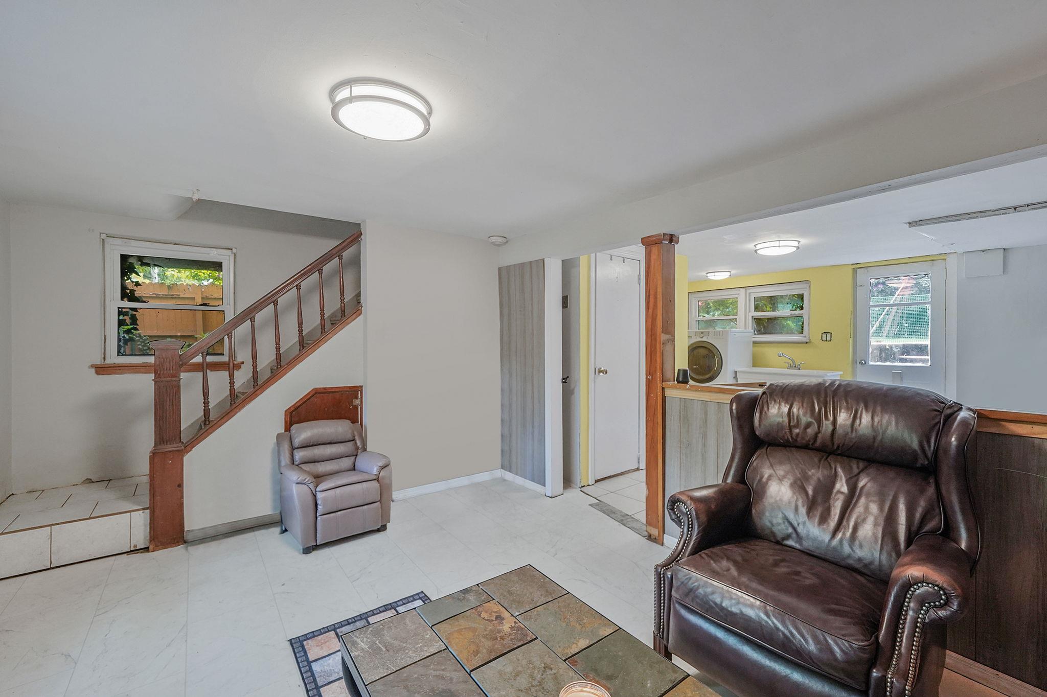 2 Queen Drive, Sound Beach, New York image 17