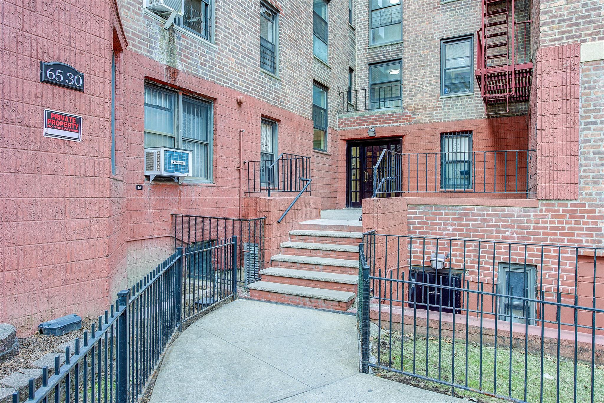 65-30 108th Street #2B, Forest Hills, New York image 3