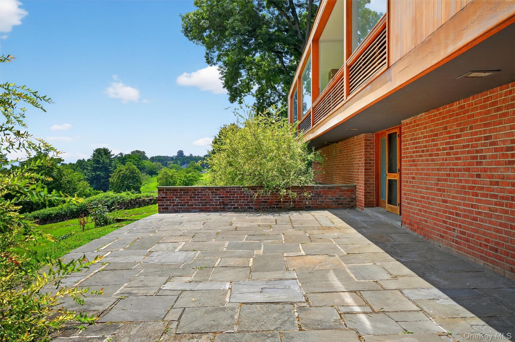 Newburgh, New York 12550, United States, 4 Bedrooms Bedrooms, ,3 BathroomsBathrooms,Residential,Active,185266