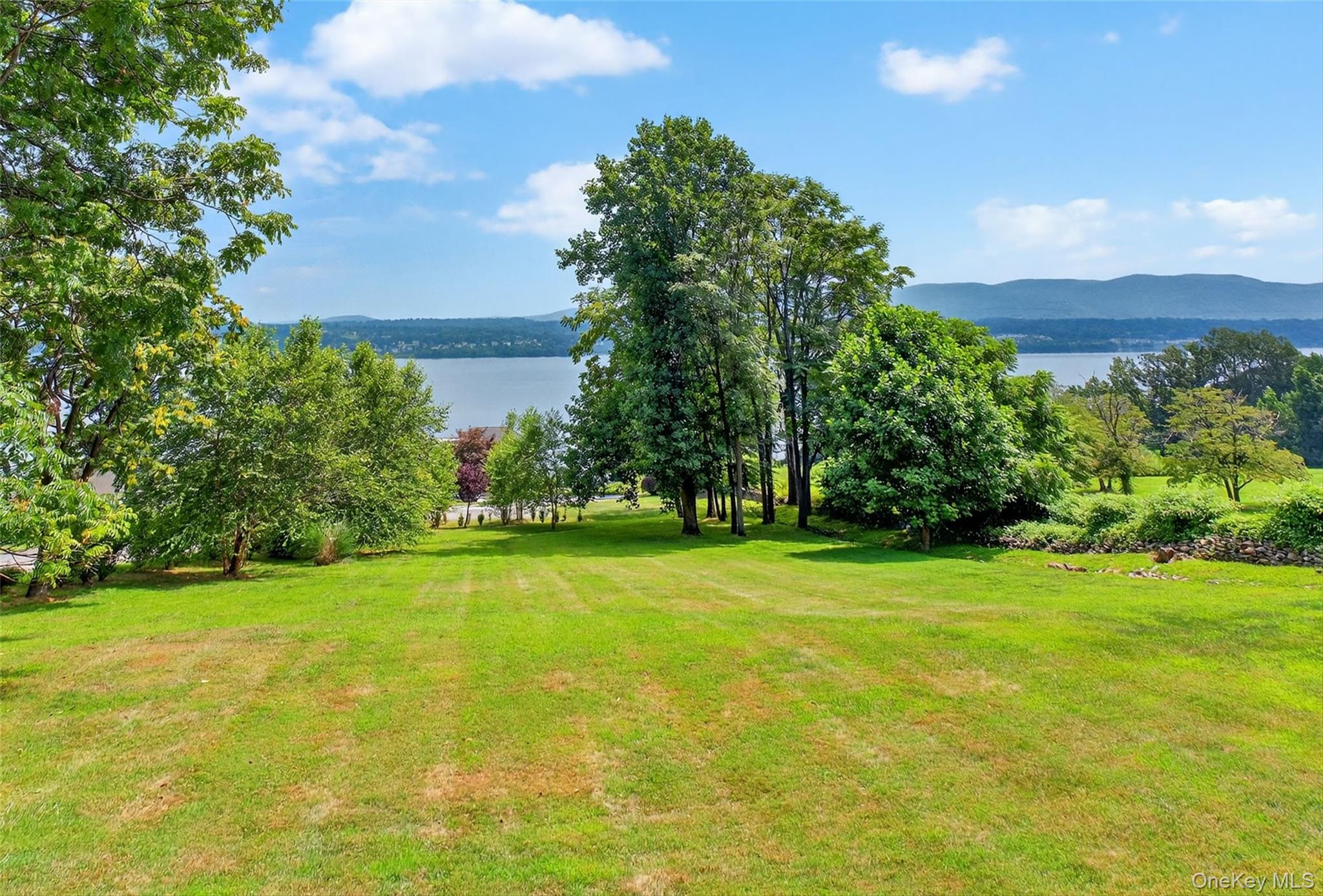 Newburgh, New York 12550, United States, 4 Bedrooms Bedrooms, ,3 BathroomsBathrooms,Residential,Active,185266