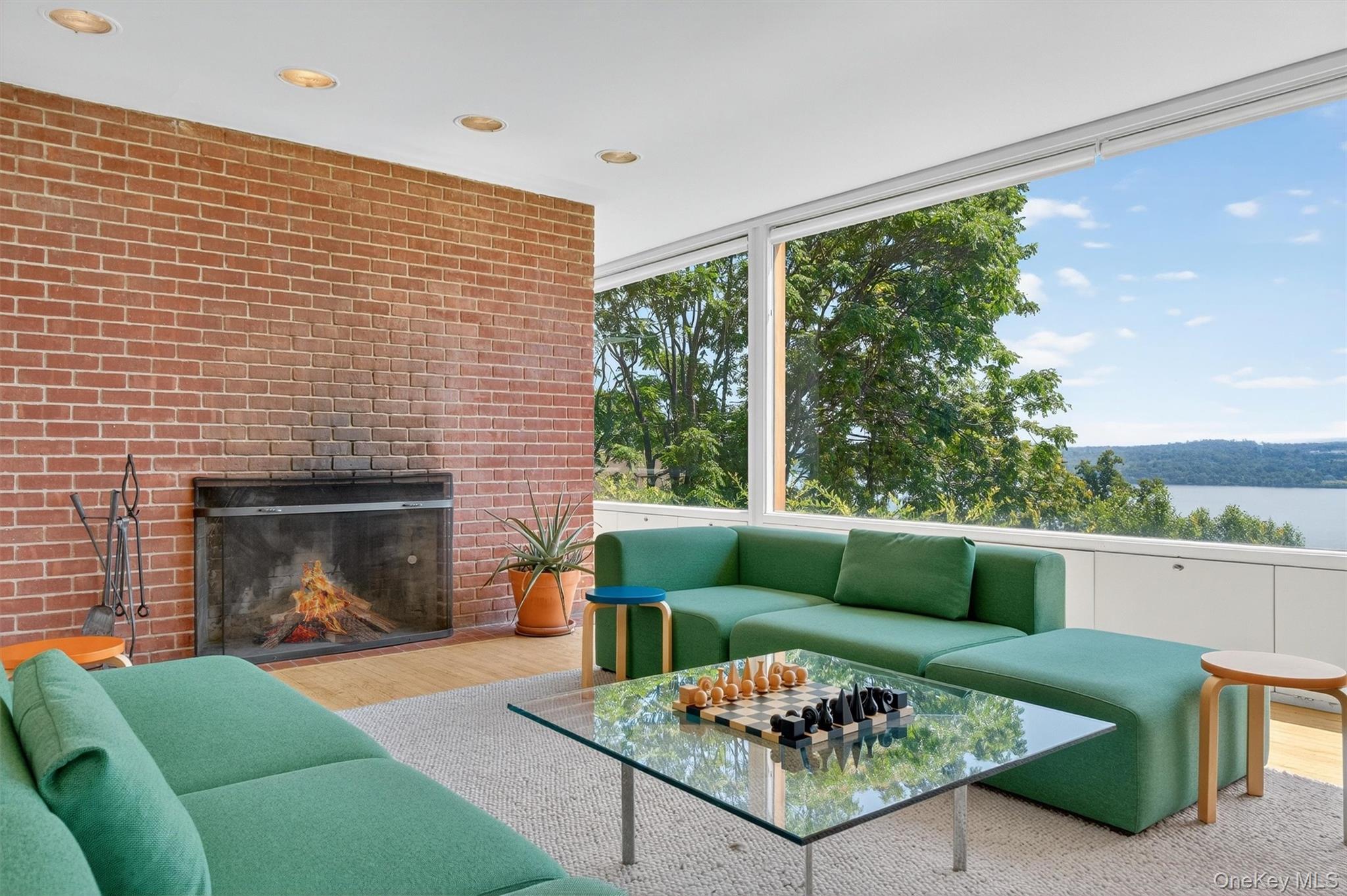 Newburgh, New York 12550, United States, 4 Bedrooms Bedrooms, ,3 BathroomsBathrooms,Residential,Active,185266