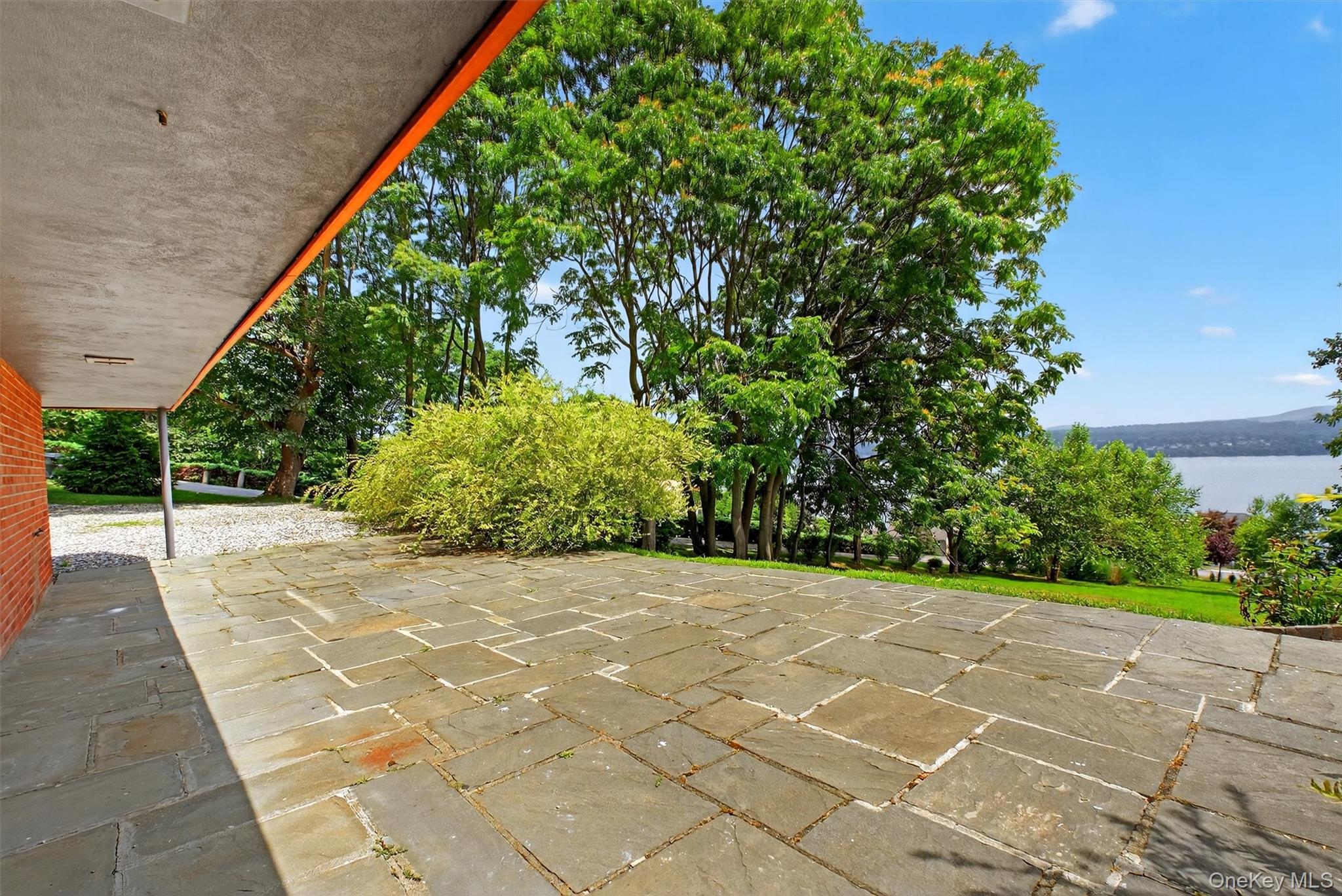 Newburgh, New York 12550, United States, 4 Bedrooms Bedrooms, ,3 BathroomsBathrooms,Residential,Active,185266