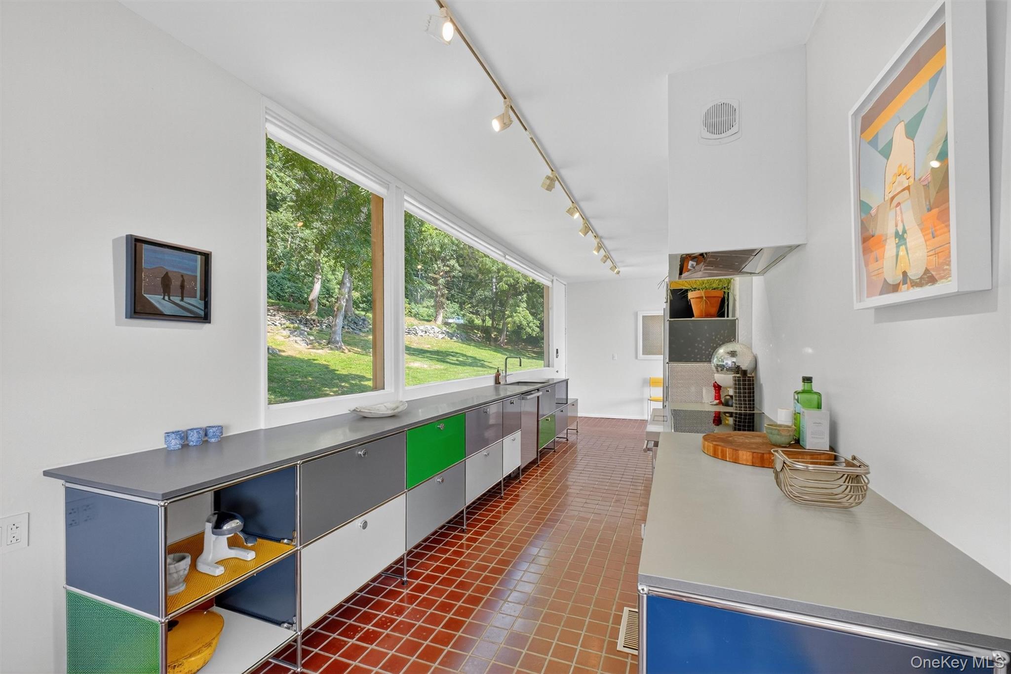 Newburgh, New York 12550, United States, 4 Bedrooms Bedrooms, ,3 BathroomsBathrooms,Residential,Active,185266