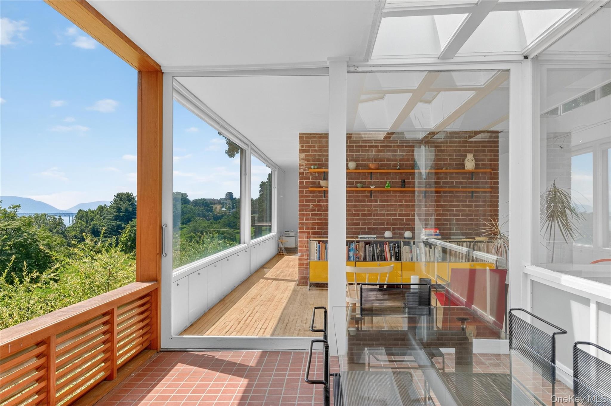 Newburgh, New York 12550, United States, 4 Bedrooms Bedrooms, ,3 BathroomsBathrooms,Residential,Active,185266