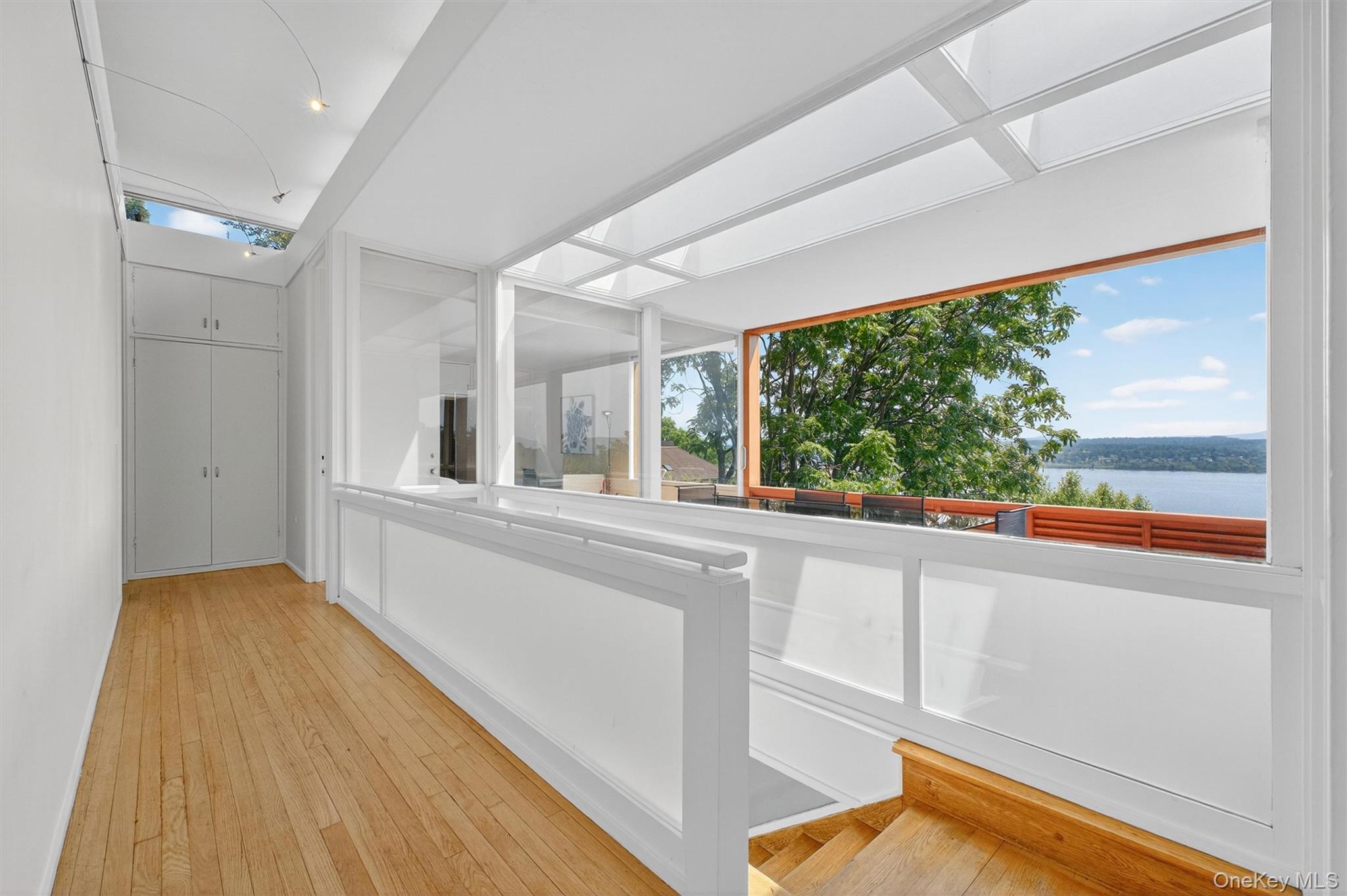 Newburgh, New York 12550, United States, 4 Bedrooms Bedrooms, ,3 BathroomsBathrooms,Residential,Active,185266