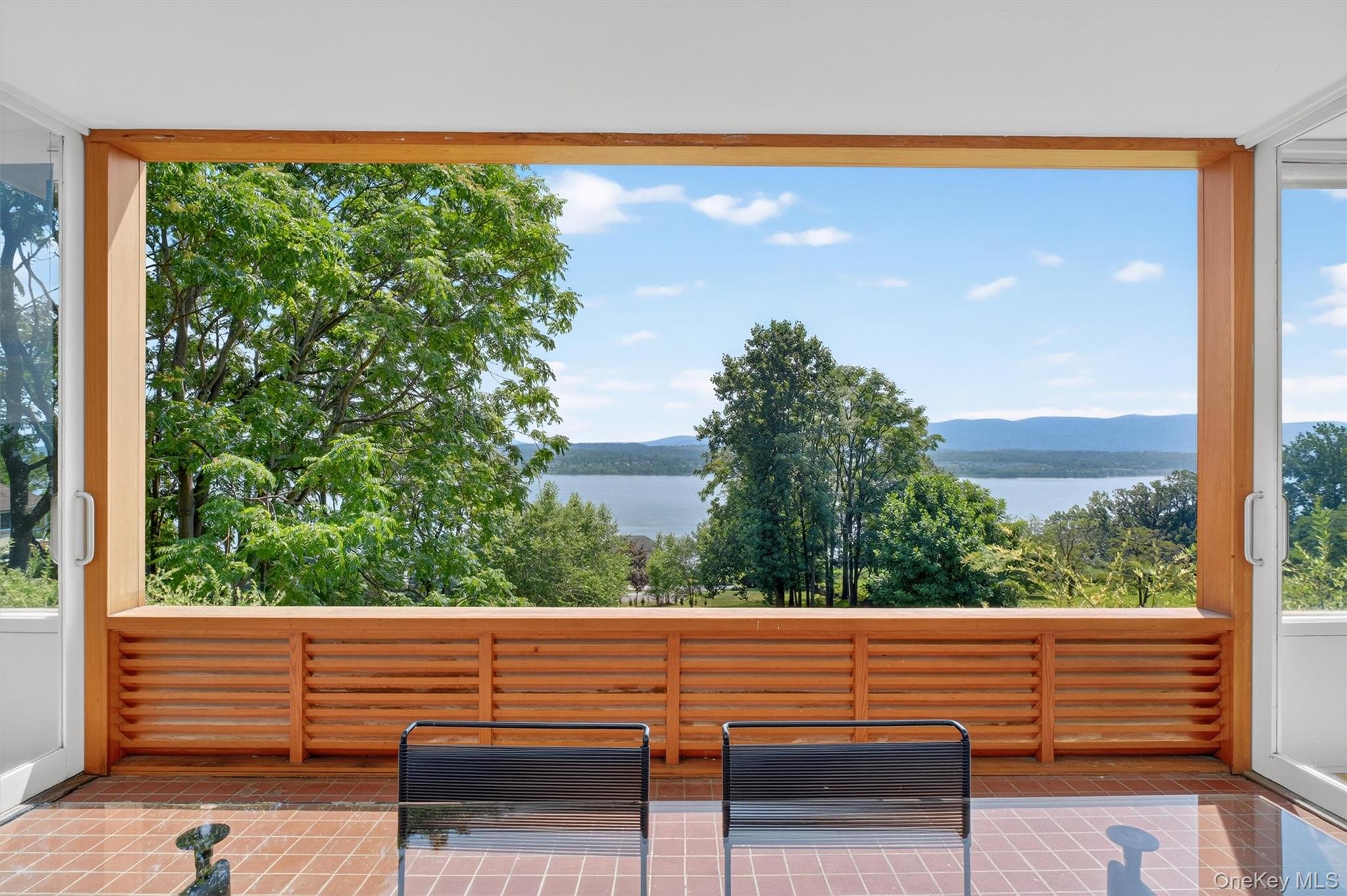 Newburgh, New York 12550, United States, 4 Bedrooms Bedrooms, ,3 BathroomsBathrooms,Residential,Active,185266