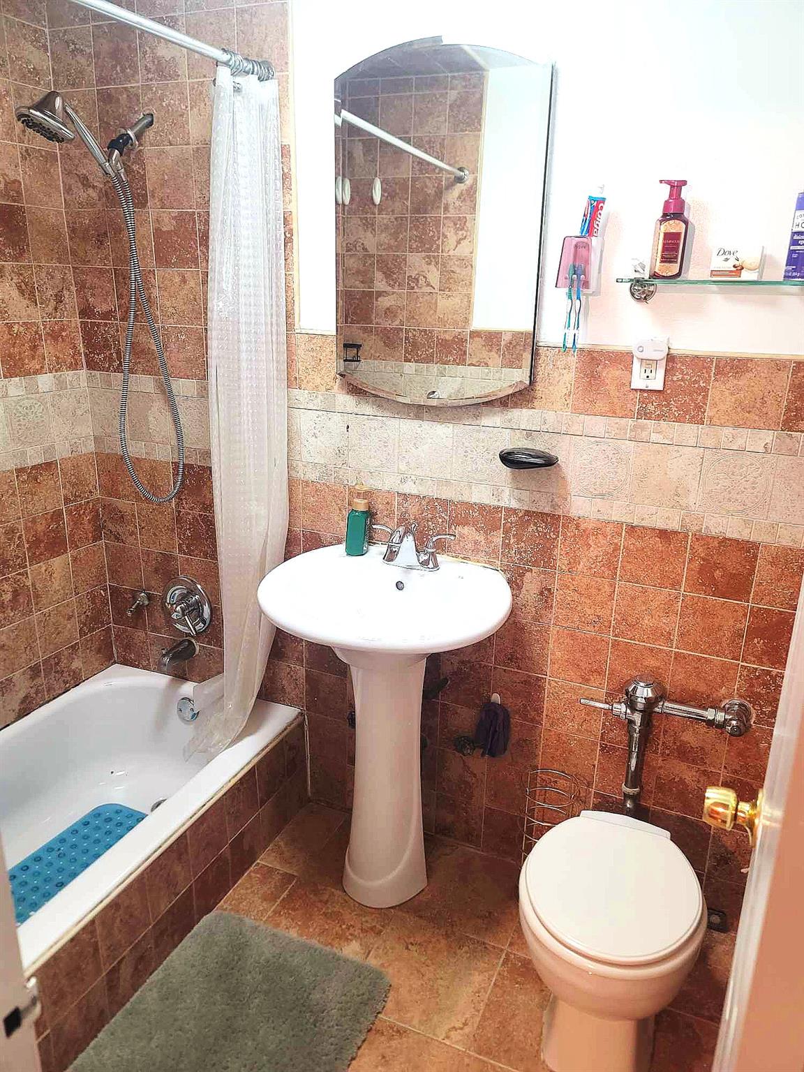 149-30 88th Street St #5L, Howard Beach, New York image 5