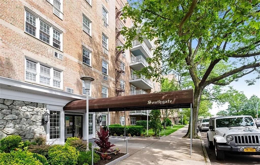 149-30 88th Street St #5L, Howard Beach, New York image 1