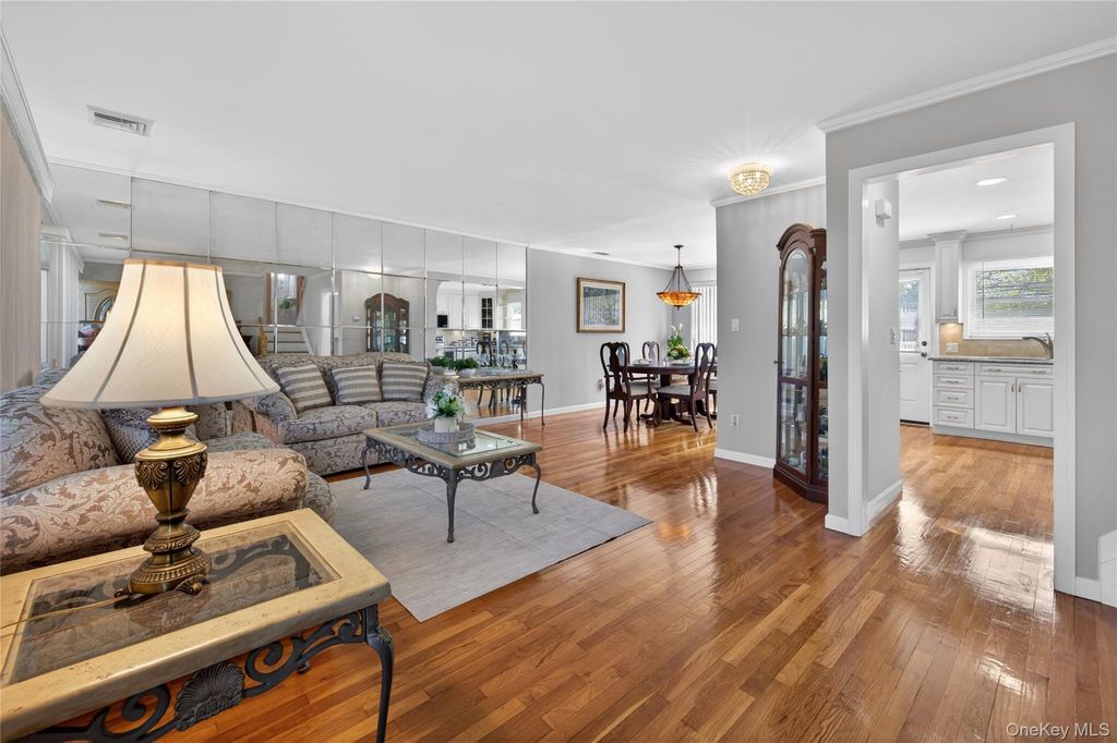 Photo of 9 Marilyn Boulevard, Plainview, NY 11803 (MLS # 974983)
