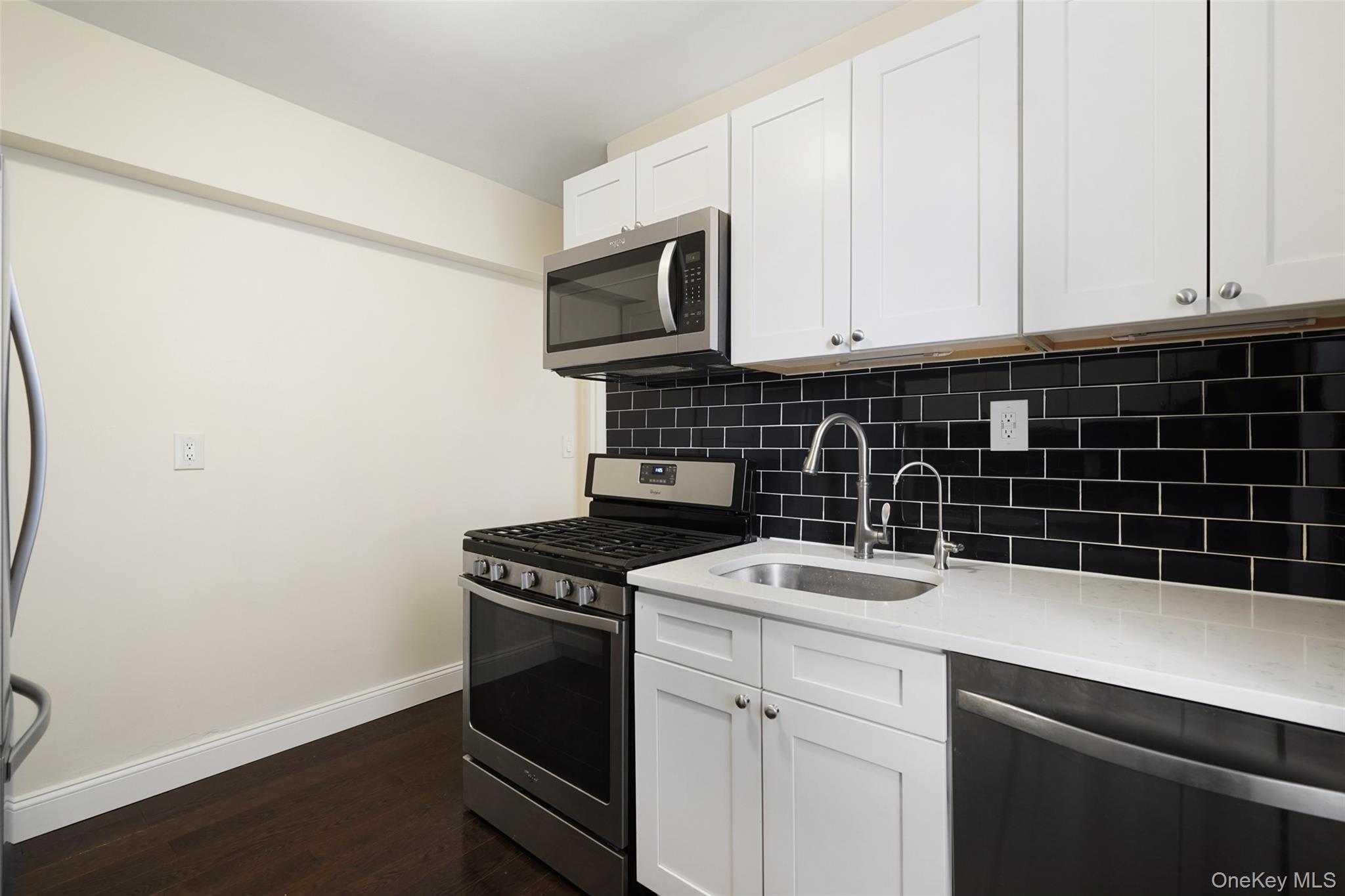 30 E Hartsdale Avenue 1H