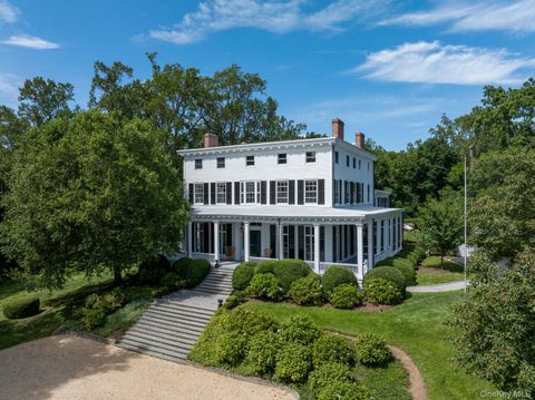 145 Oyster Bay Road Locust Valley NY 11560