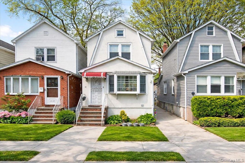 Photo of 71-19 Nansen Street #2nd Floor, Forest Hills, NY 11375 (MLS # 965458)