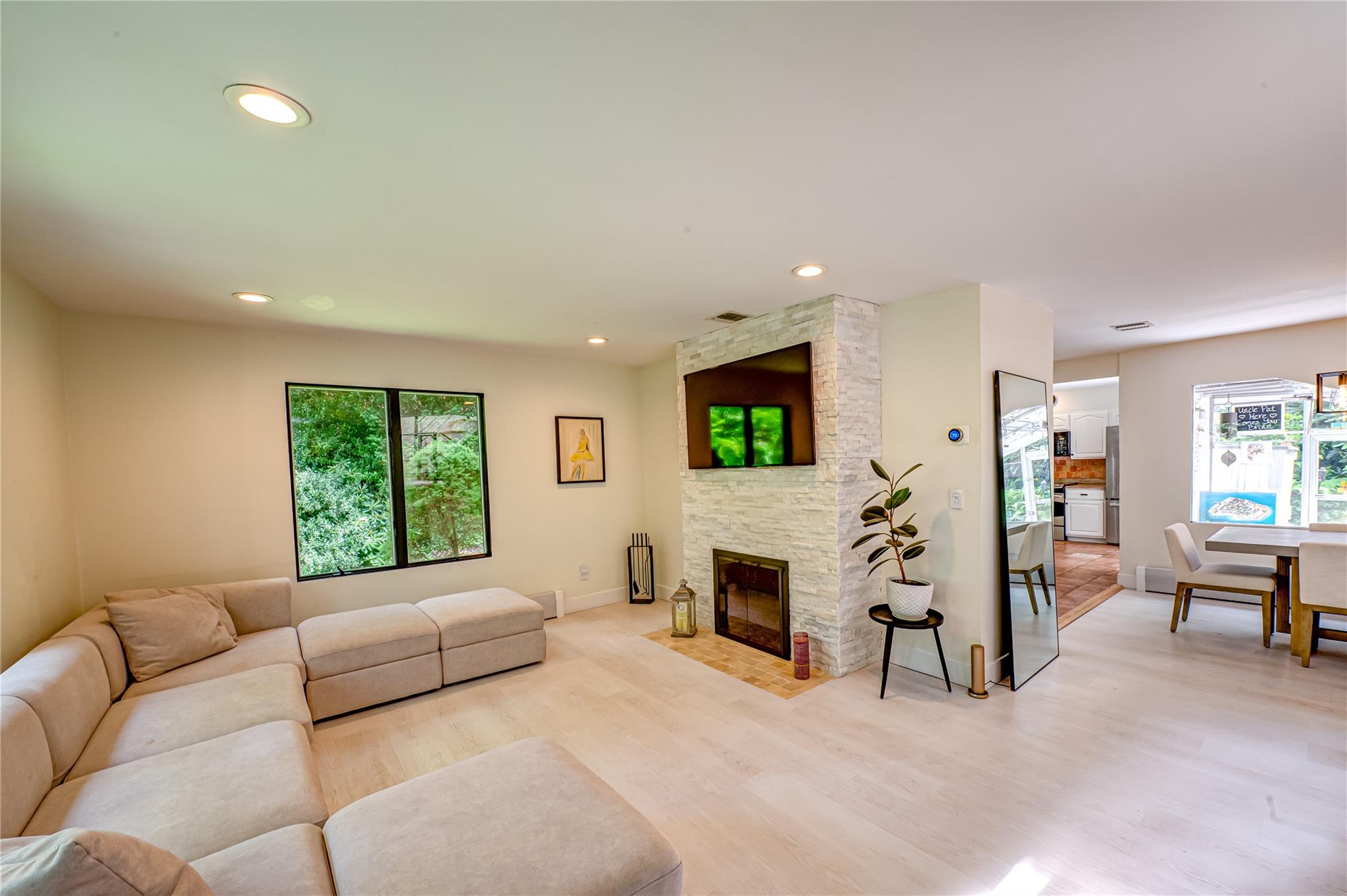 14 Laurel Hill Road